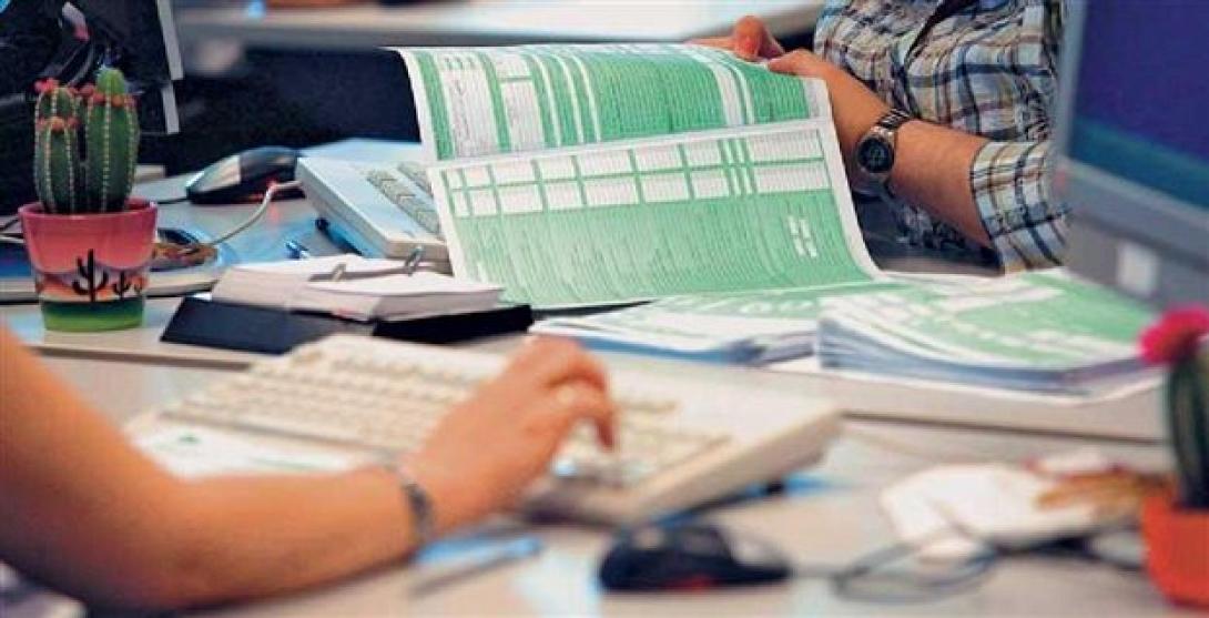 'Ενα εκατομμύριο φορολογικές δηλώσεις εκκρεμούν στο Taxisnet!