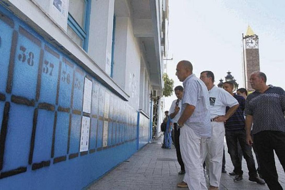 Ελεύθερος με εγγύηση ο μπλόγκερ και ακτιβιστής Αλάα Άμπντελ Φάταχ