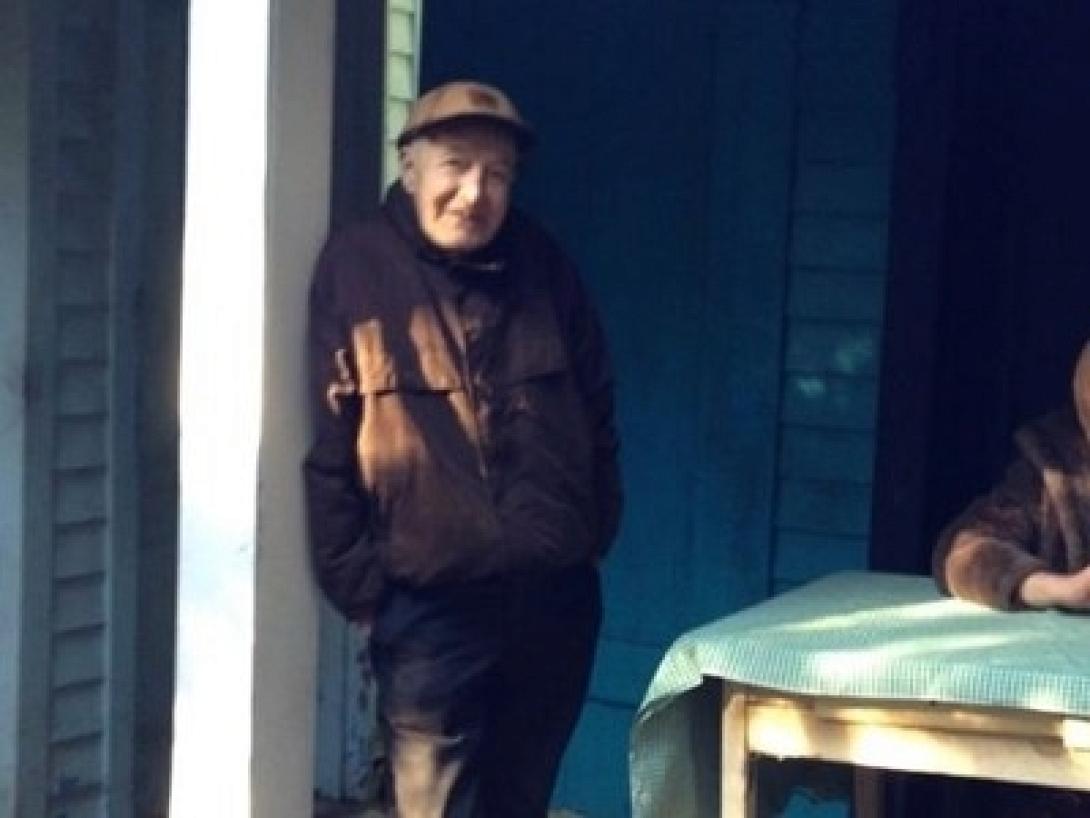 Εκατομμυριούχος ζούσε σε καλύβα χωρίς νερό και θέρμανση