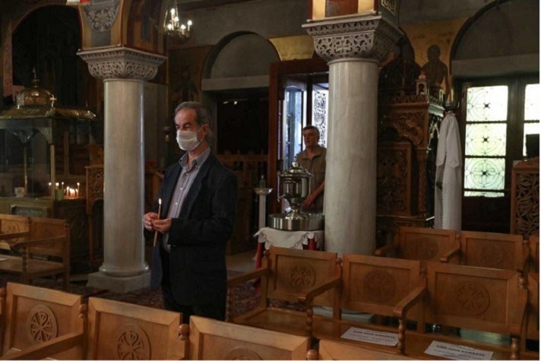 εκκλησία κορωνοϊός μάσκα
