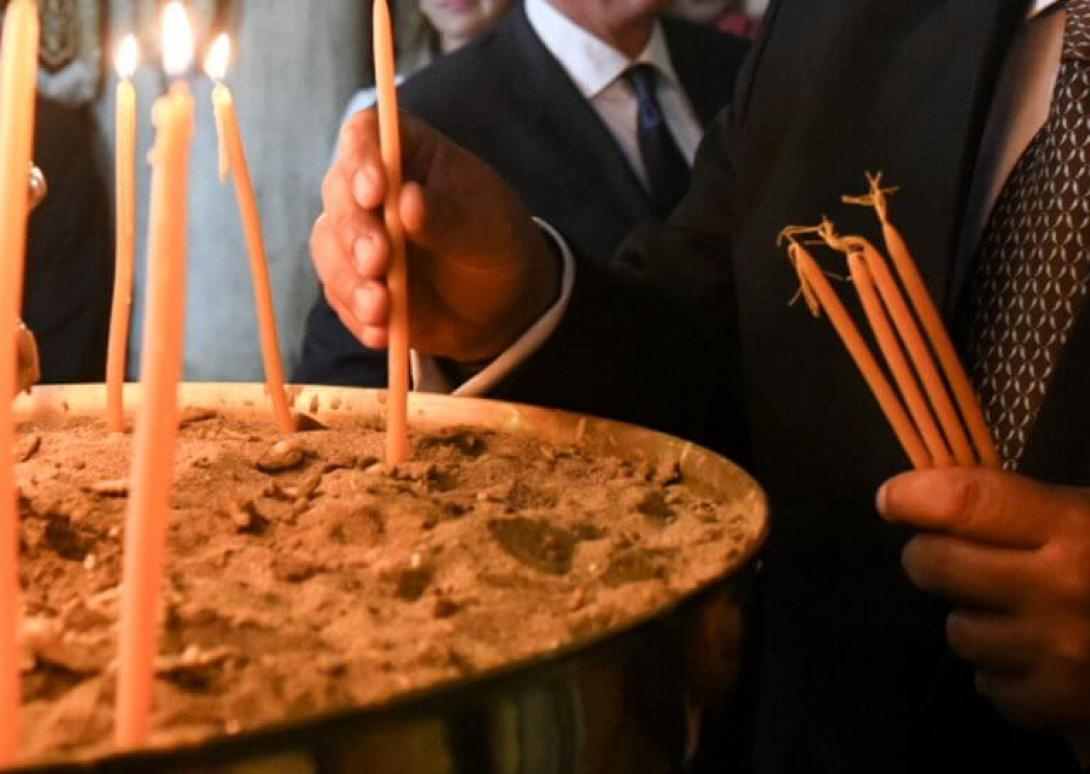 μανουάλια-εκκλησία