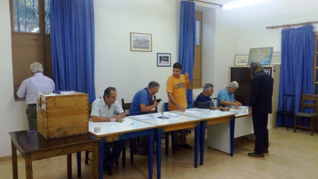 εκλογές απόστρατοι