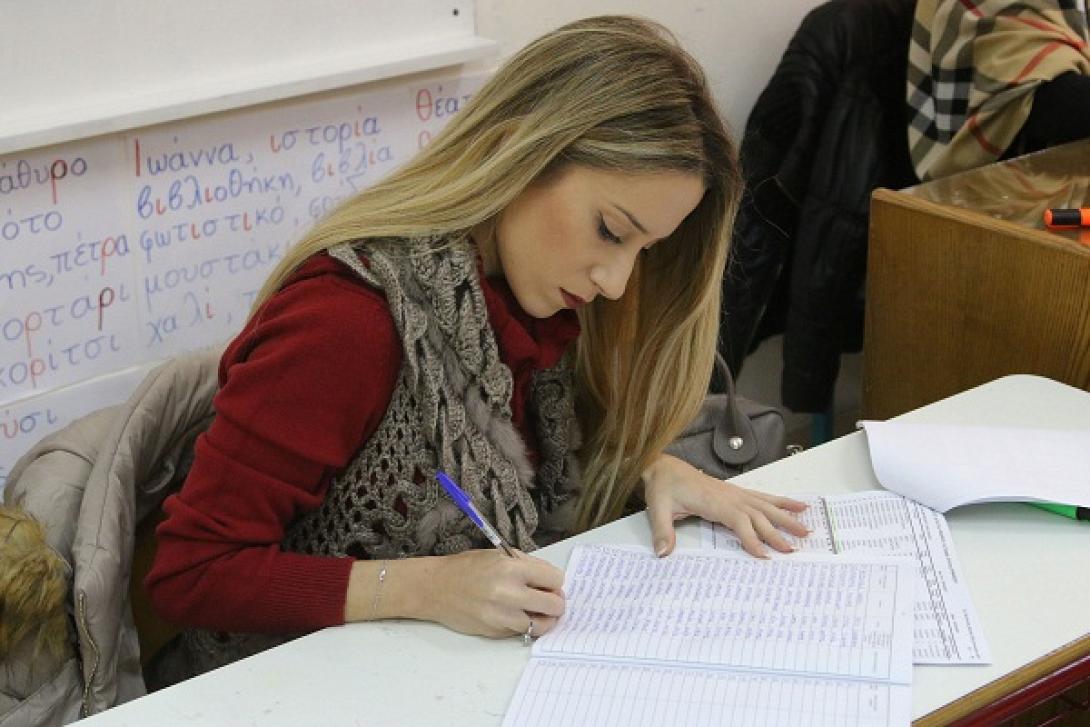 Στις κάλπες για να ψηφίσει και το Ηράκλειο (φωτορεπορτάζ)