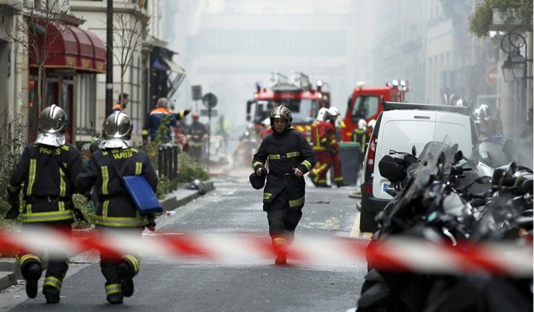 Παρισι Πυροσβεστες