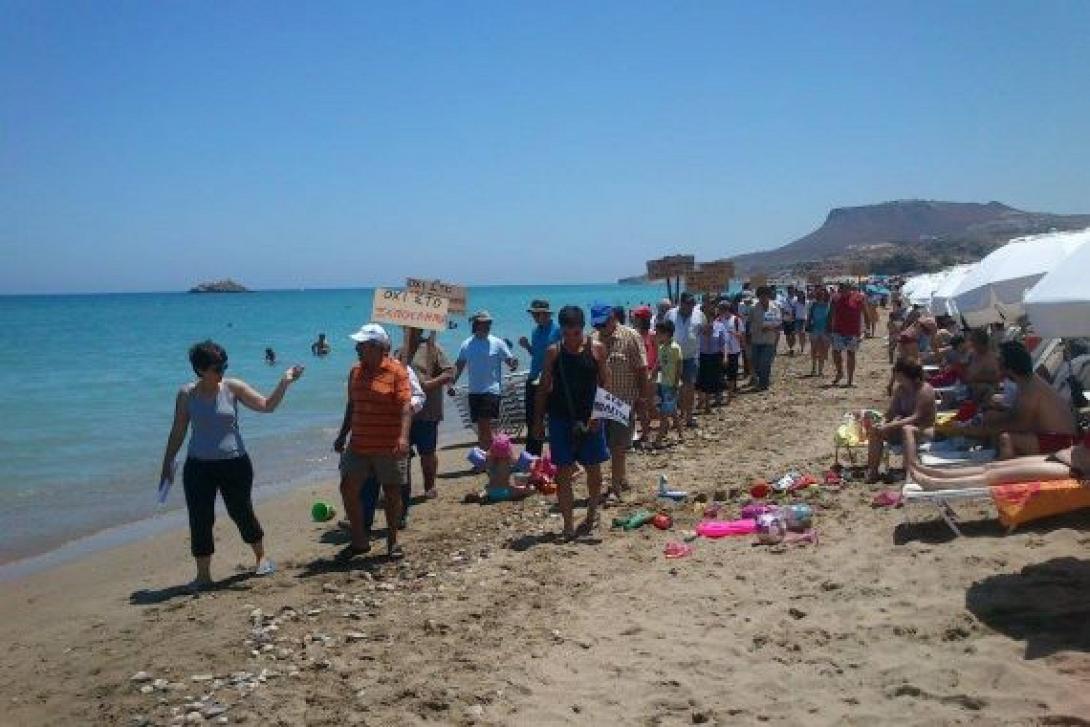 "Οι θέσεις για την παραλία του Καρτερού, οδηγούν στην ιδιωτικοποίηση από άλλο δρόμο"