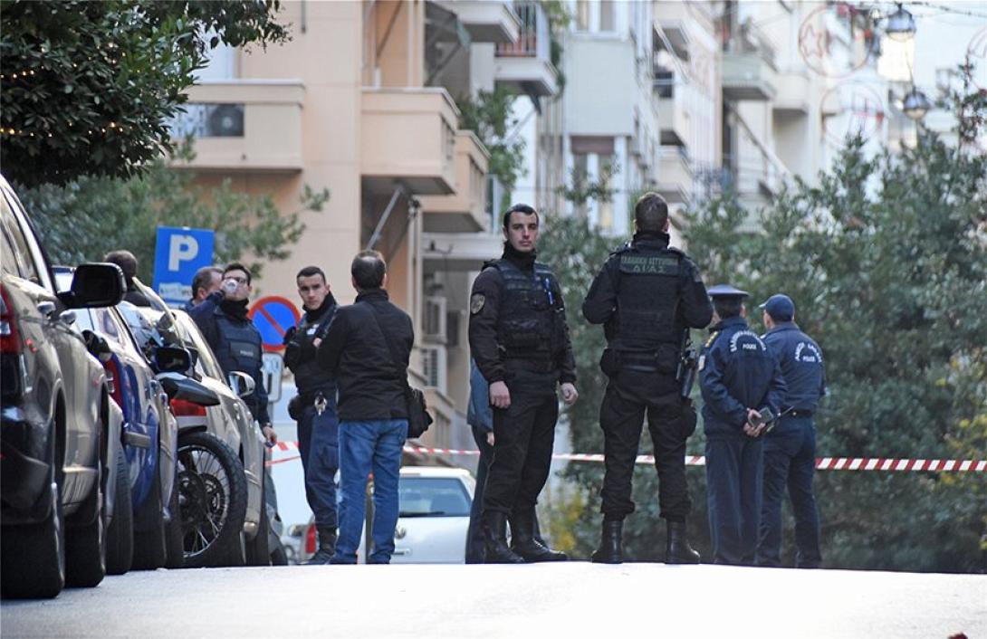 έκρηξη κολωνάκι