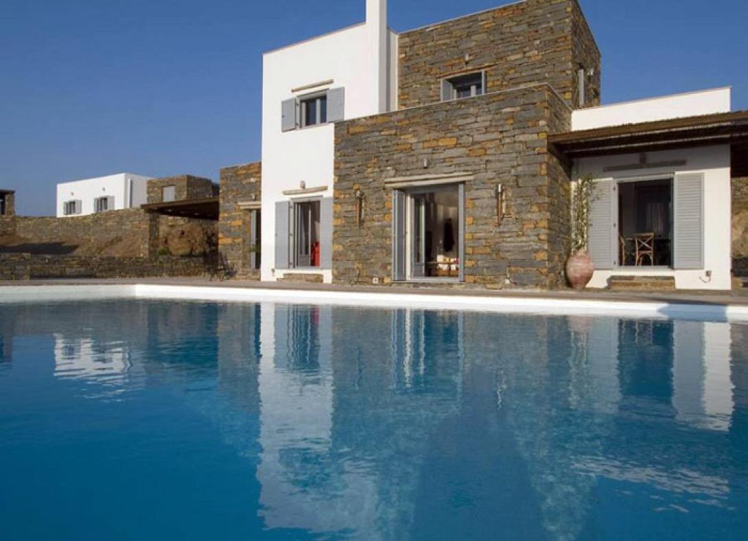 Νοικιάζουν τα εξοχικά τους λόγω κρίσης οι Κρητικοί