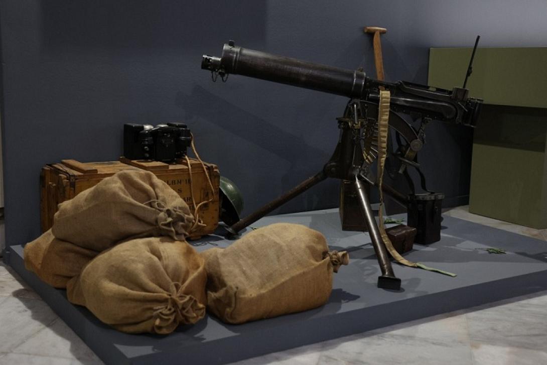 εγκαινια- μαχη της κρητης