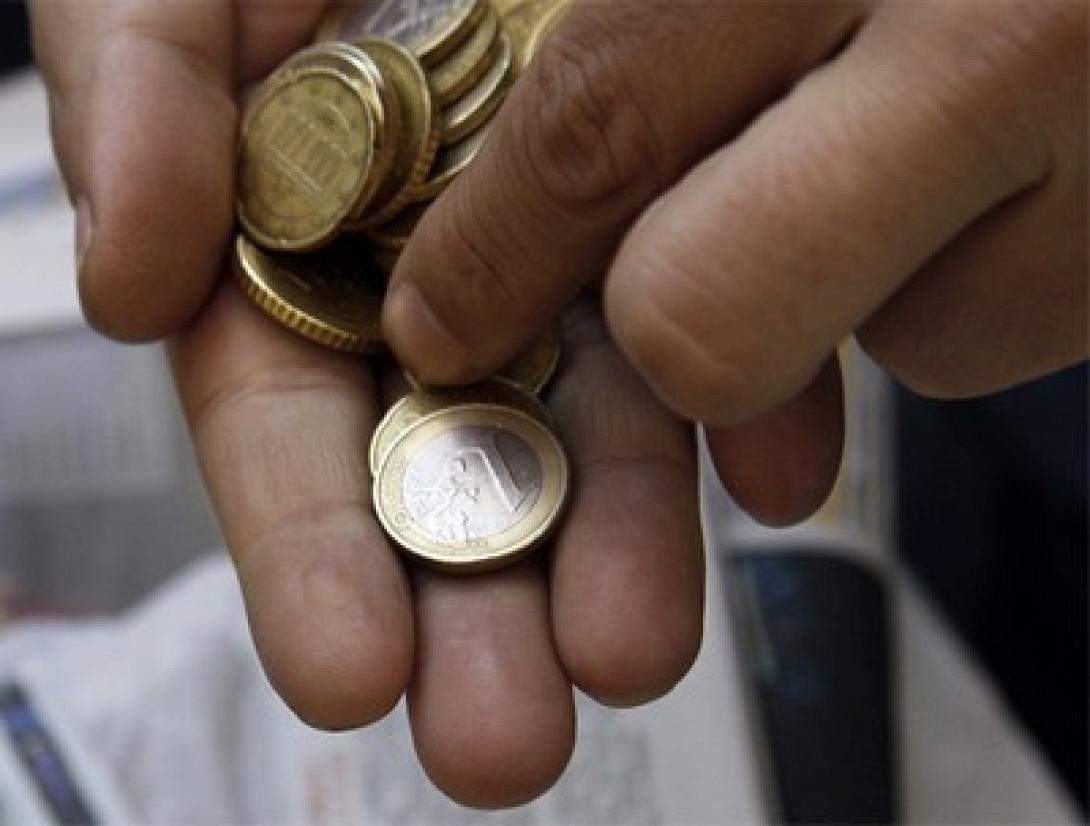 Ελάχιστο Εγγυημένο Εισόδημα: Ποιοι δικαιούνται 400 ευρώ το μήνα  