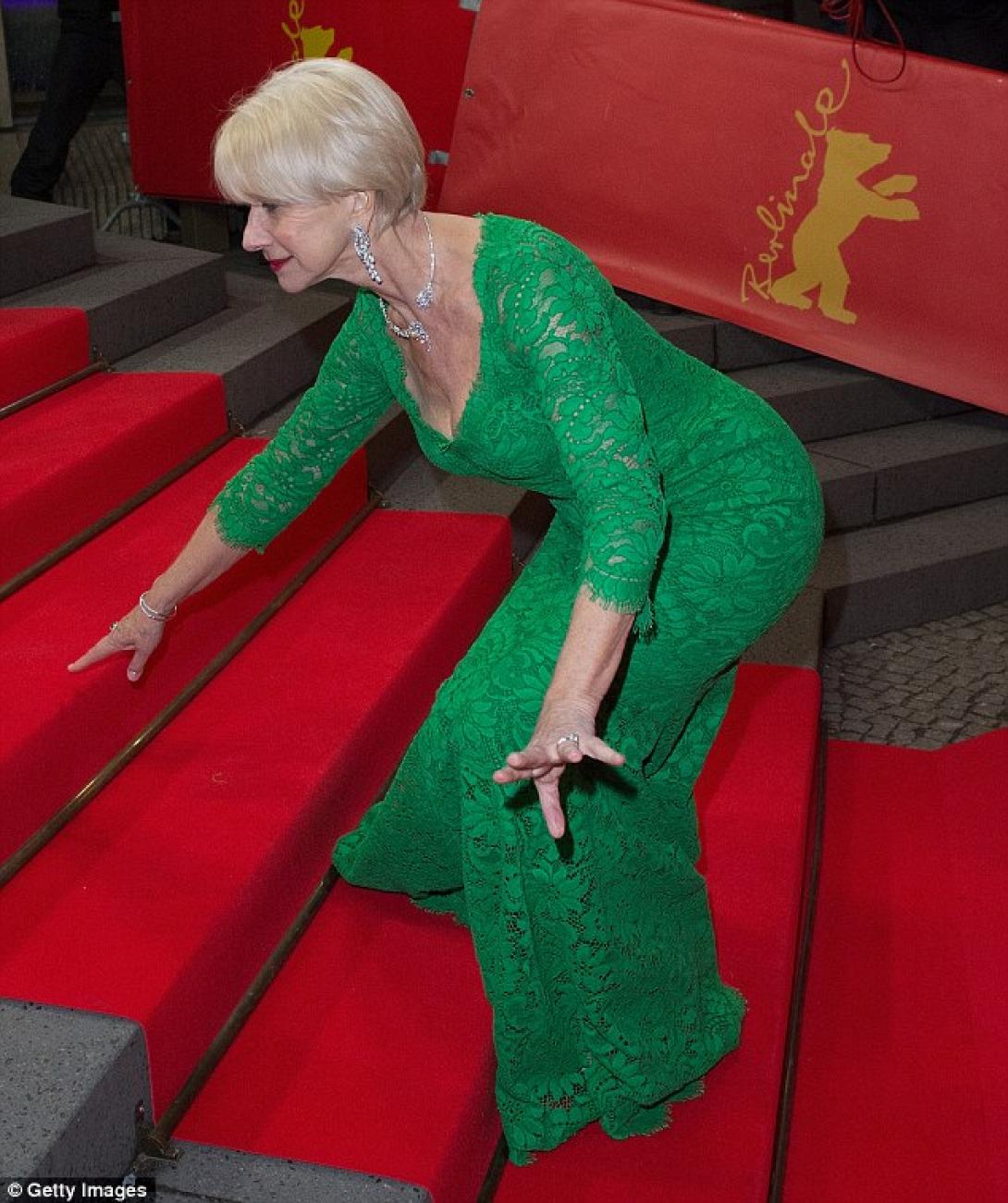 Η ... τούμπα της Έλεν Μίρεν στο κόκκινο χαλί