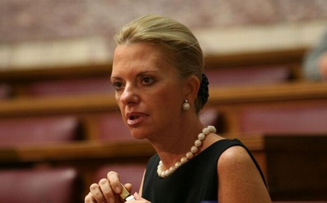 Περιοδεία στην Κρήτη πραγματοποιεί η Ελίζα Βόζεμπεργκ