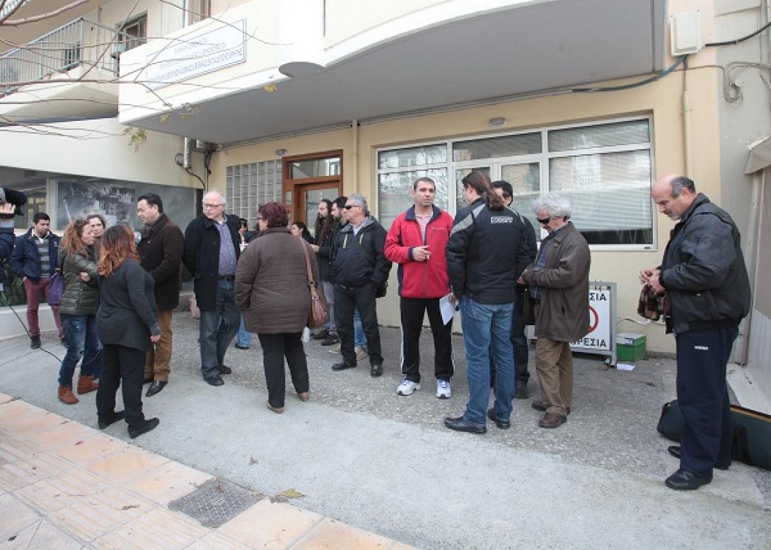 "Χορτάτοι και εμβολιασμένοι μαθητές" το αίτημα της διαμαρτυρίας στο Ηράκλειο