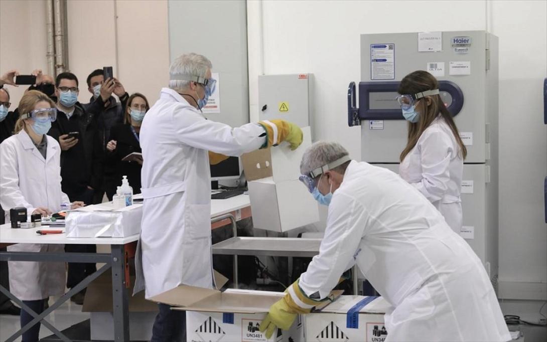 Από την αποθήκευση των εμβολίων