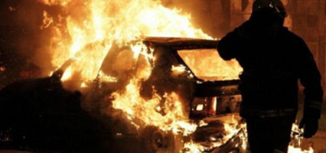 Στις φλόγες ΙΧ στον κόμβο Αλικαρνασσού