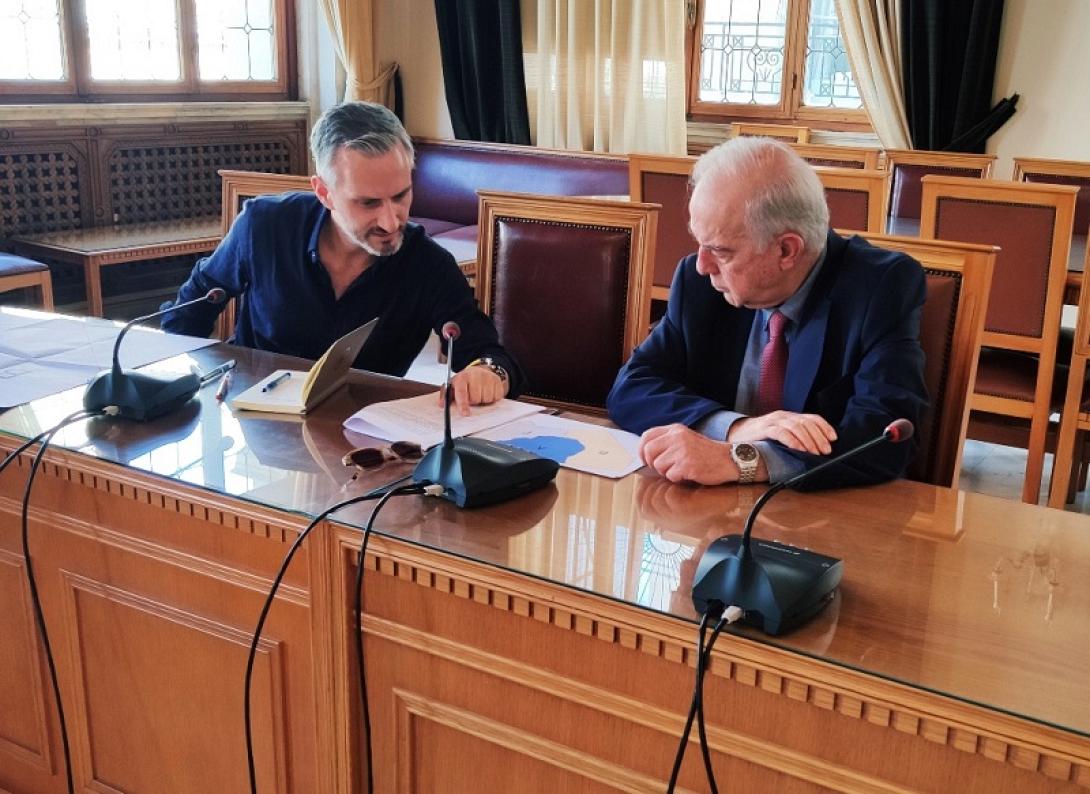 Αναστασάκης - Λαμπρινός