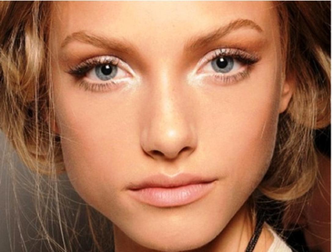 Μακιγιάζ για συνέντευξη