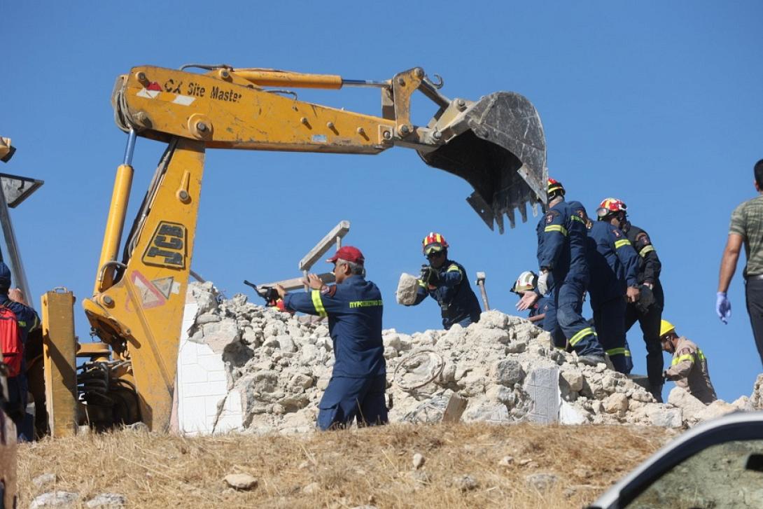 επιχείρηση απεγκλωβισμού στο Αρκαλοχώρι