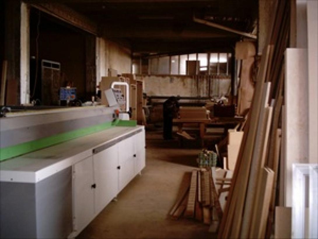 Ηράκλειο: Παραλίγο να κόψει τα δάκτυλα του ιδιοκτήτης επιπλοποιείου 