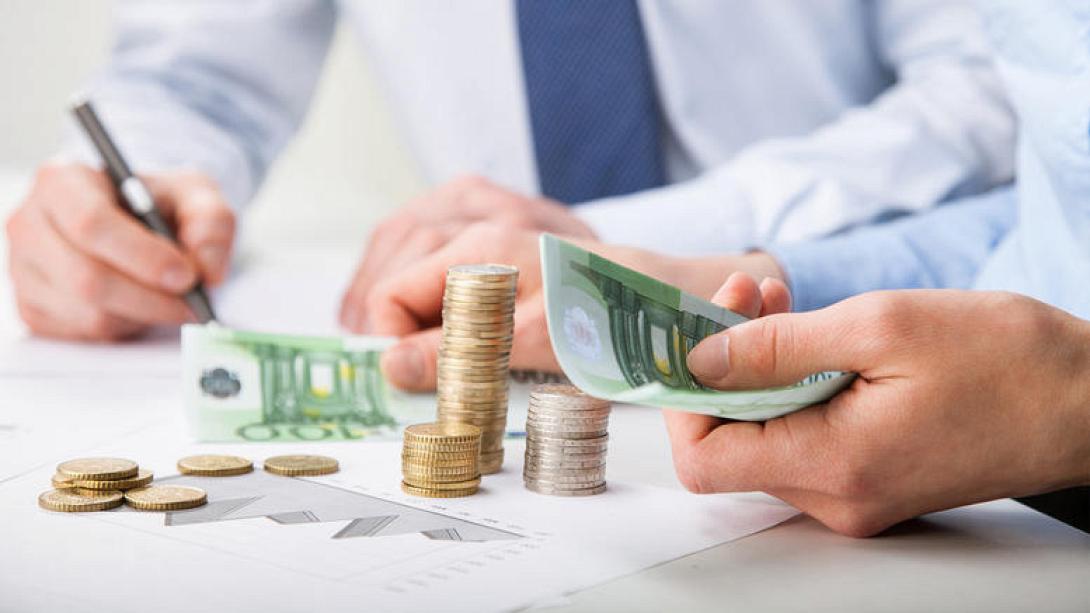 Πυρετός στο ΥΠΟΙΚ για τους φόρους ακινήτων - Εισηγήσεις για "κούρεμα" 30% στον ΕΝΦΙΑ