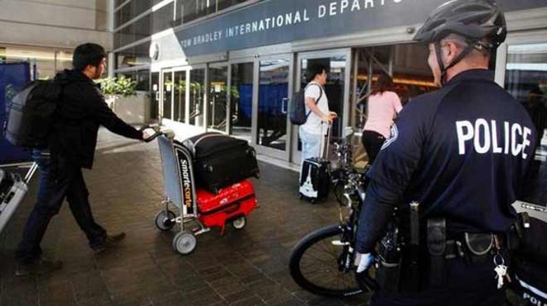 Λος 'Αντζελες: Χάος στο αεροδρόμιο λόγω σφάλματος σε υπολογιστή