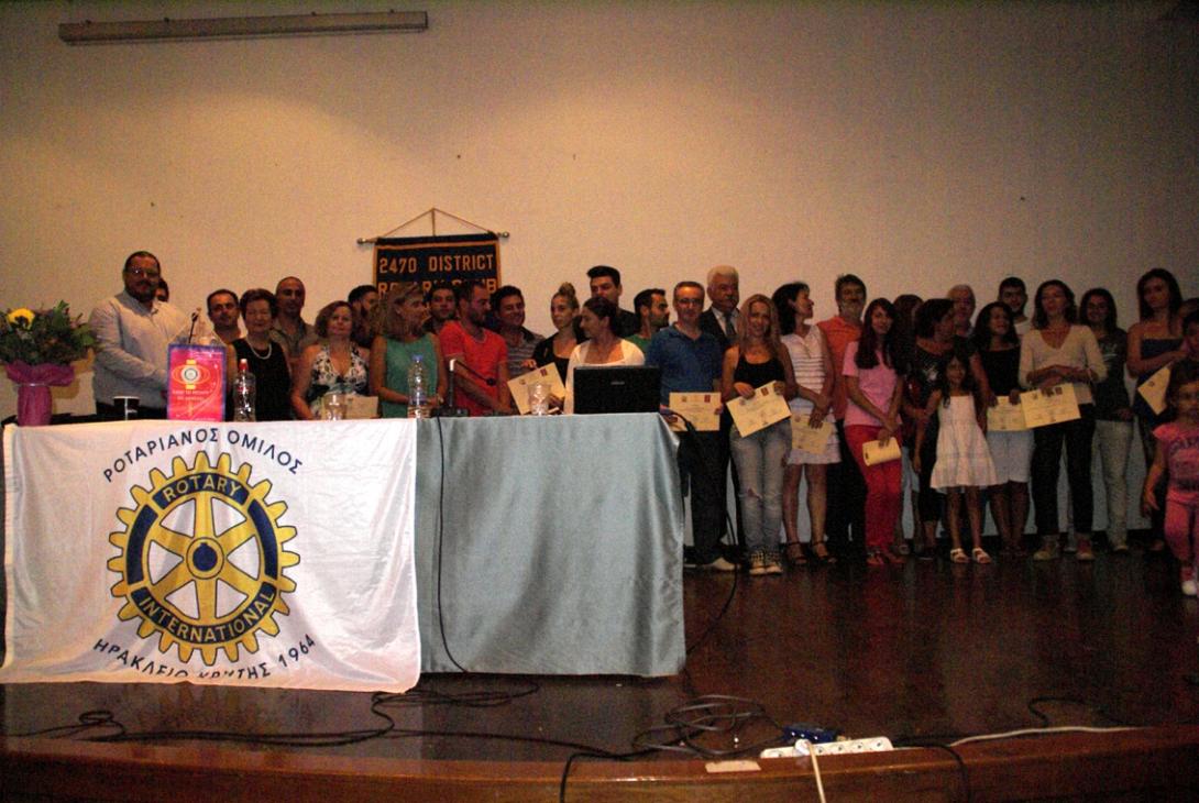 Ηράκλειο: Βραβεύτηκαν οι επιτυχόντες των εσπερινών λυκείων