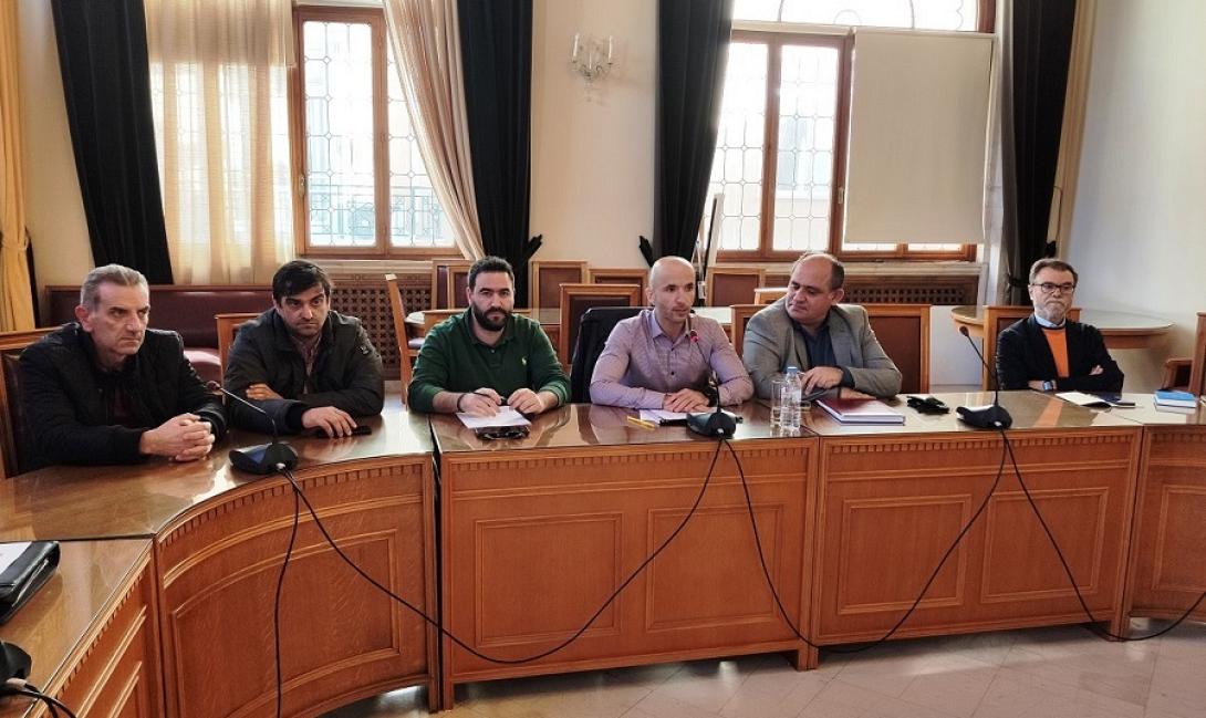 Τα μέλη της επιτροπής