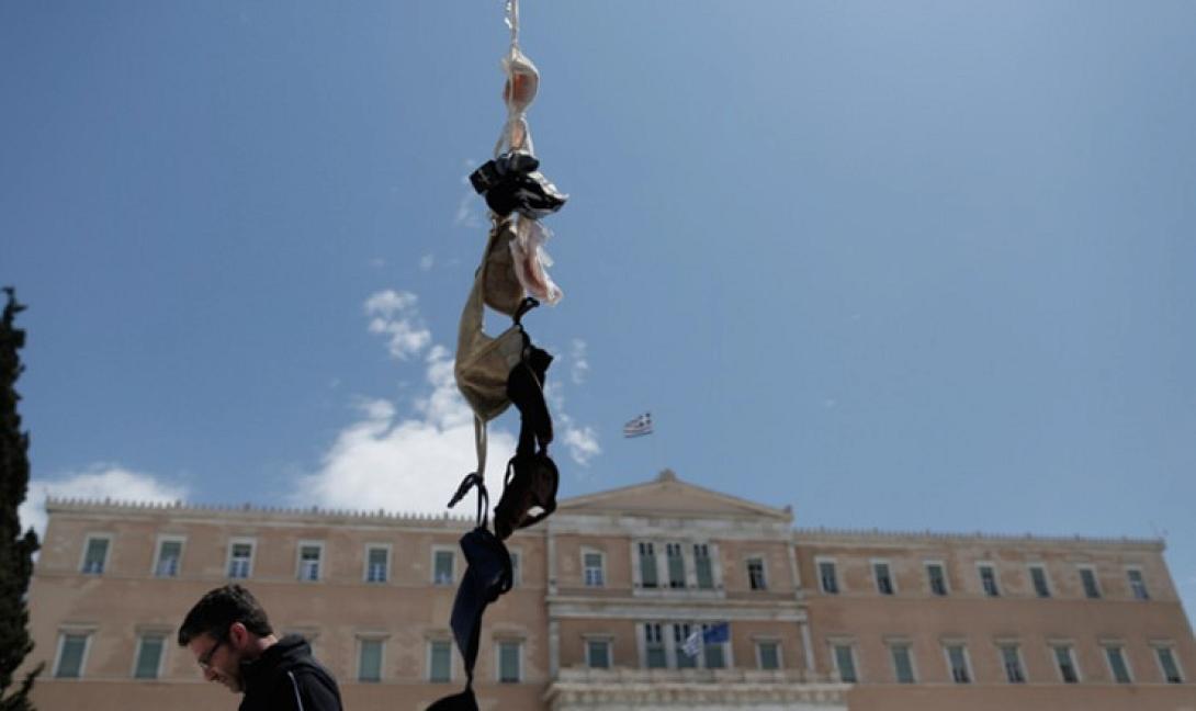 Η Ελλάδα ... βγήκε στις αγορές