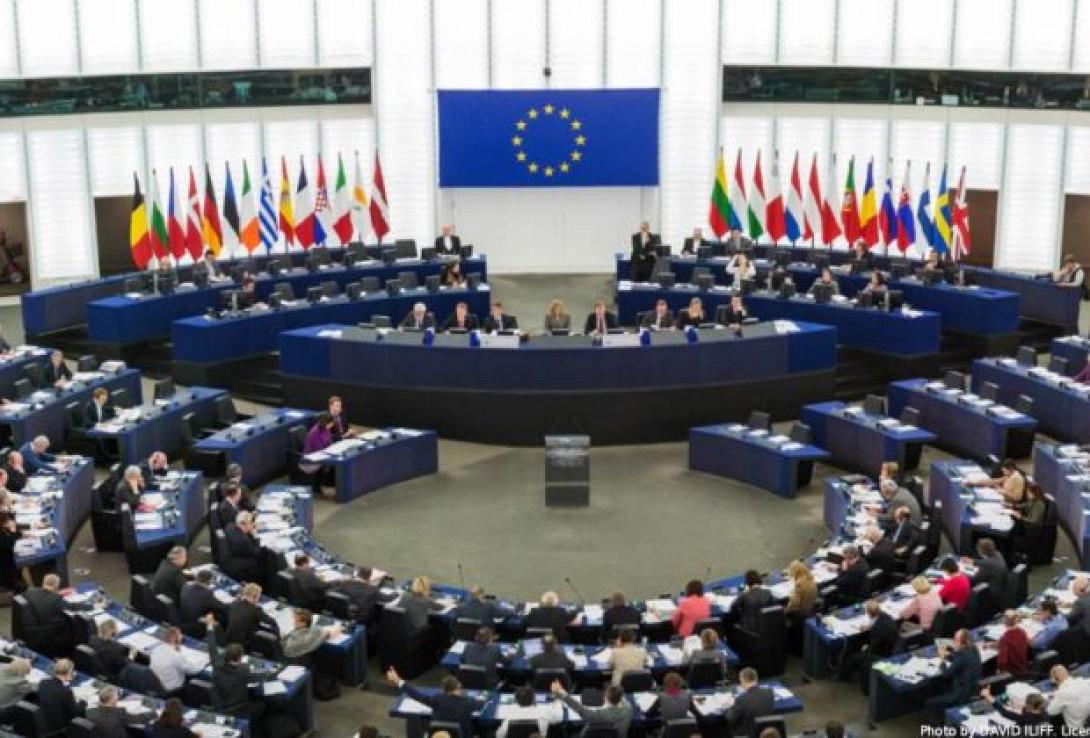 european_parliament_strasbourg_hemicycle-620x420.jpg