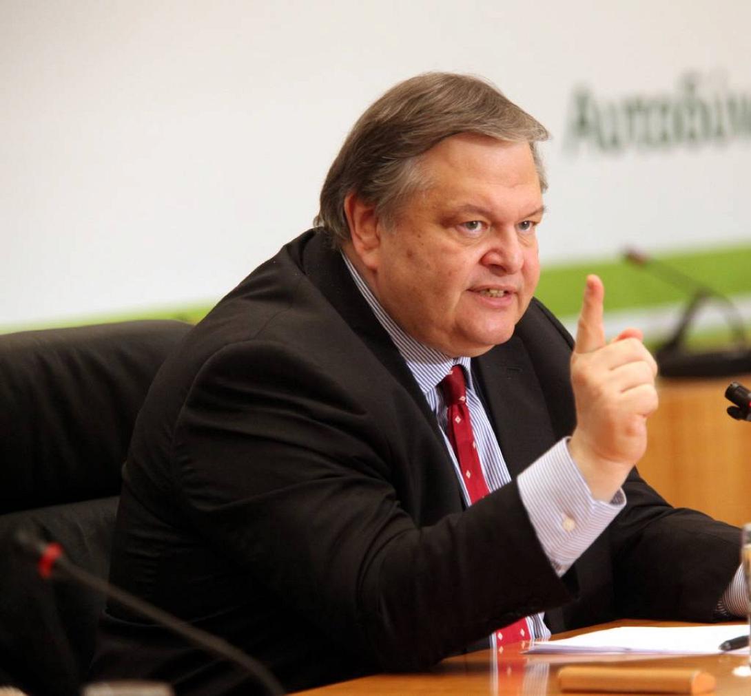 Ε. Βενιζέλος: Η κυβέρνηση σταμάτησε τα ψέματα και ζητάει Μνημόνιο