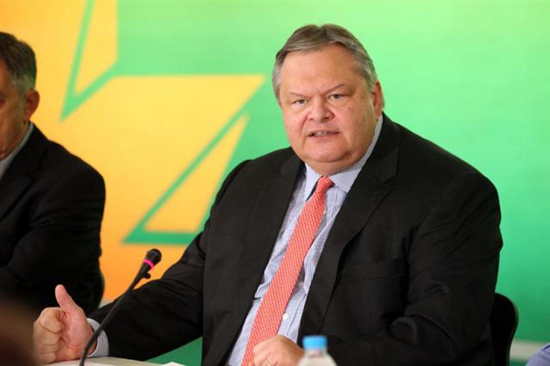 Ο Βενιζέλος..."αναπολεί"  Καραμανλή και Ανδρέα