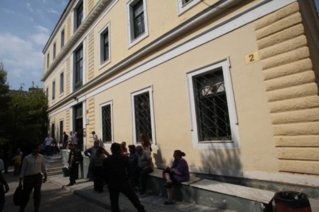 Τηλεφώνημα για βόμβα στα δικαστήρια της Ευελπίδων