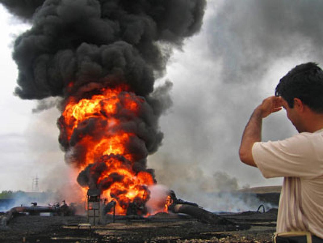 explosion-shuts-down-turkey-iraq-oil-pipeline.jpg