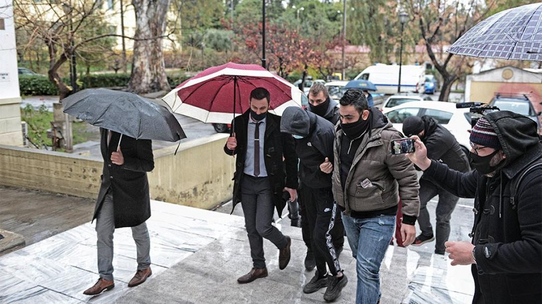 Επίθεση στο μετρό: Στον εισαγγελέα οι δύο ανήλικοι δράστες 