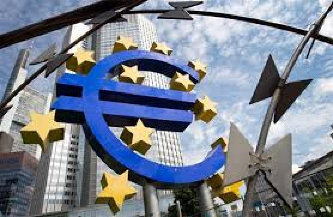 Στην κόψη του ξυραφιού η Ευρωπαϊκή Ένωση - O Σόιμπλε διχάζει τους εταίρους
