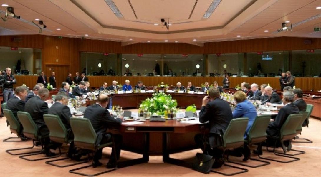 Μετά το μνημόνιο έρχεται το ... ευρωσυμβόλαιο