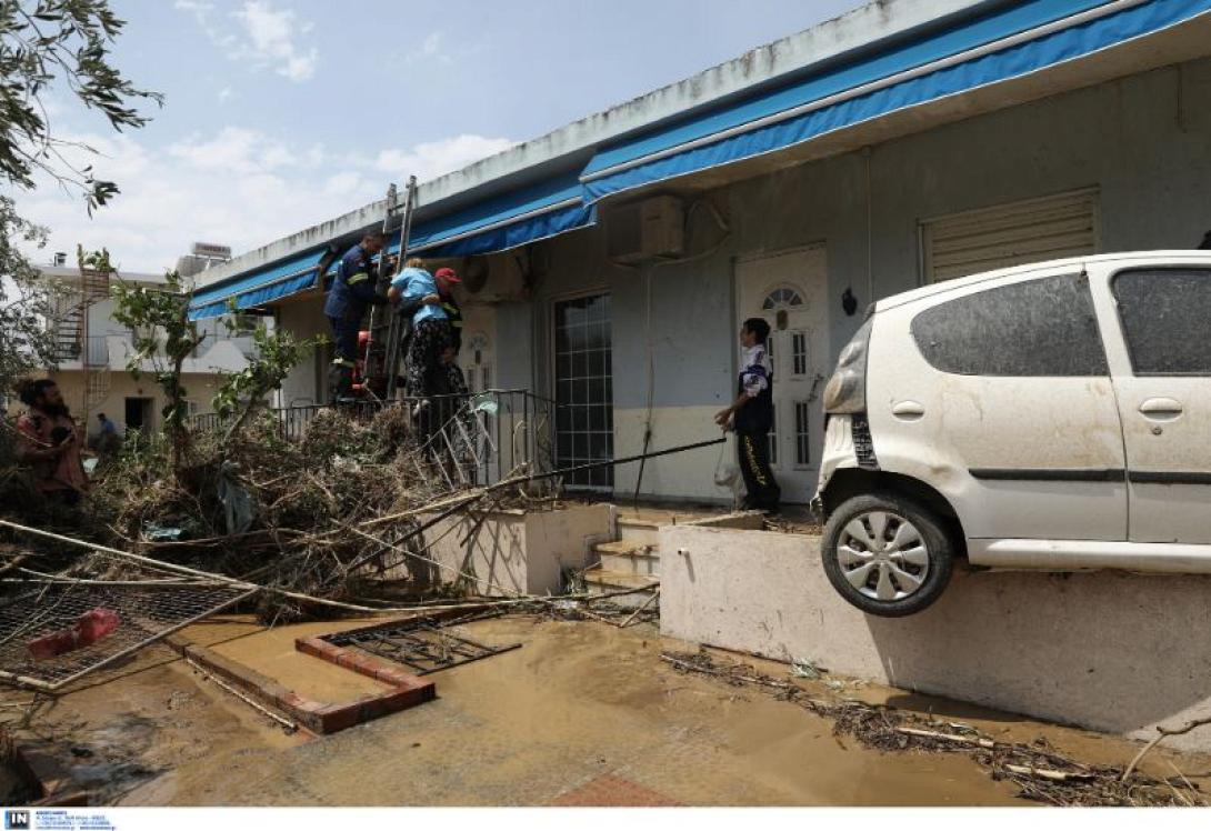 Εύβοια: Συγκλονίζουν τα βίντεο και οι φωτογραφίες από τη θεομηνία