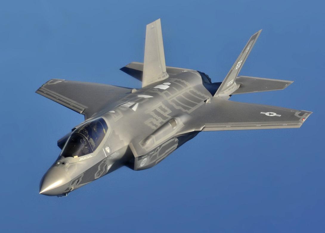 f-35a_flight_cropped.jpg