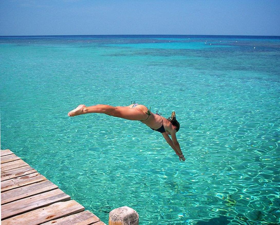 καλοκαίρι θάλασσα διακοπές γυναίκα