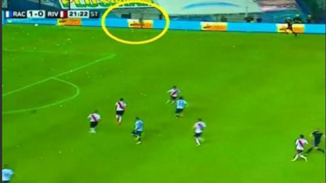 Σε παιχνίδι της Αργεντινής εμφανίστηκε φάντασμα! (VIDEO)