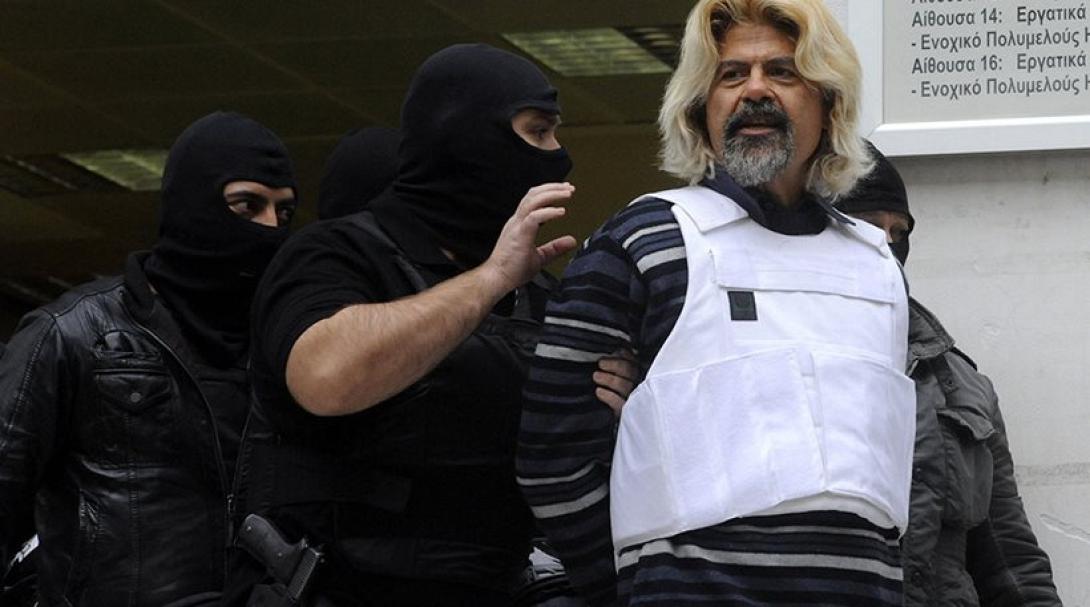 Ποιος είναι ο βαρυποινίτης που ξυλοκόπησε τον Χριστόδουλο Ξηρό