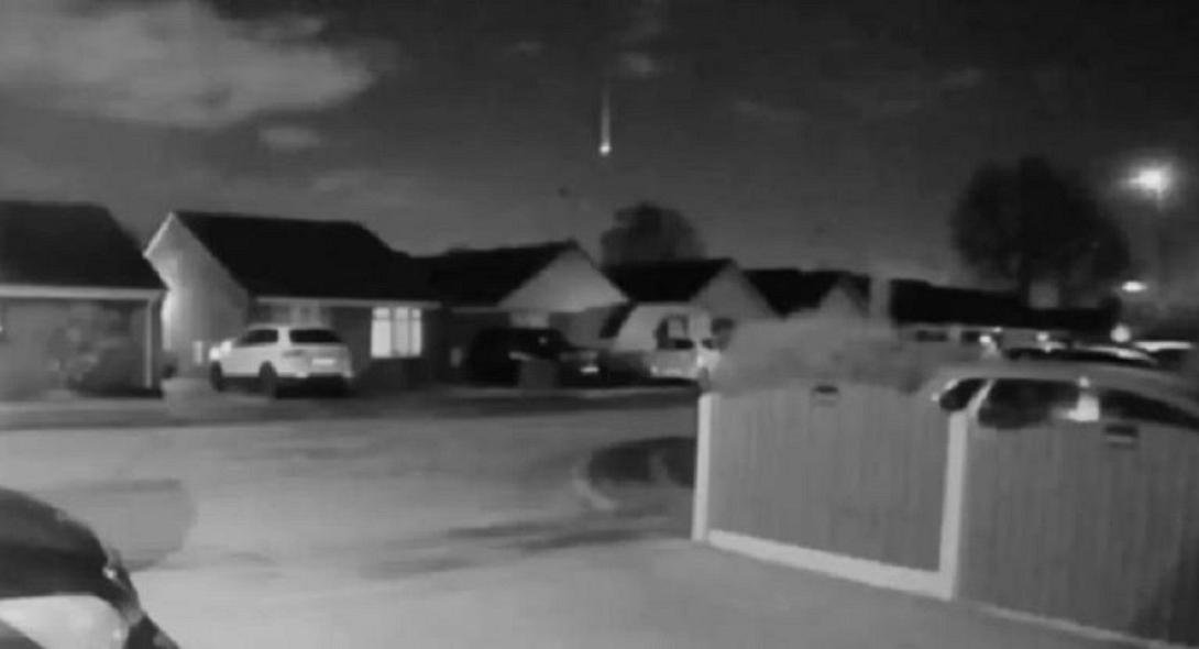 Φλεγόμενη μπάλα από τον ουρανό