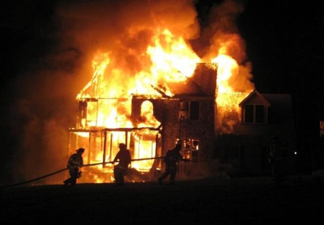 Χανιά: Φωτιά σε εξοχικό στην Κάντανο - 3.000 ευρώ οι ζημιές