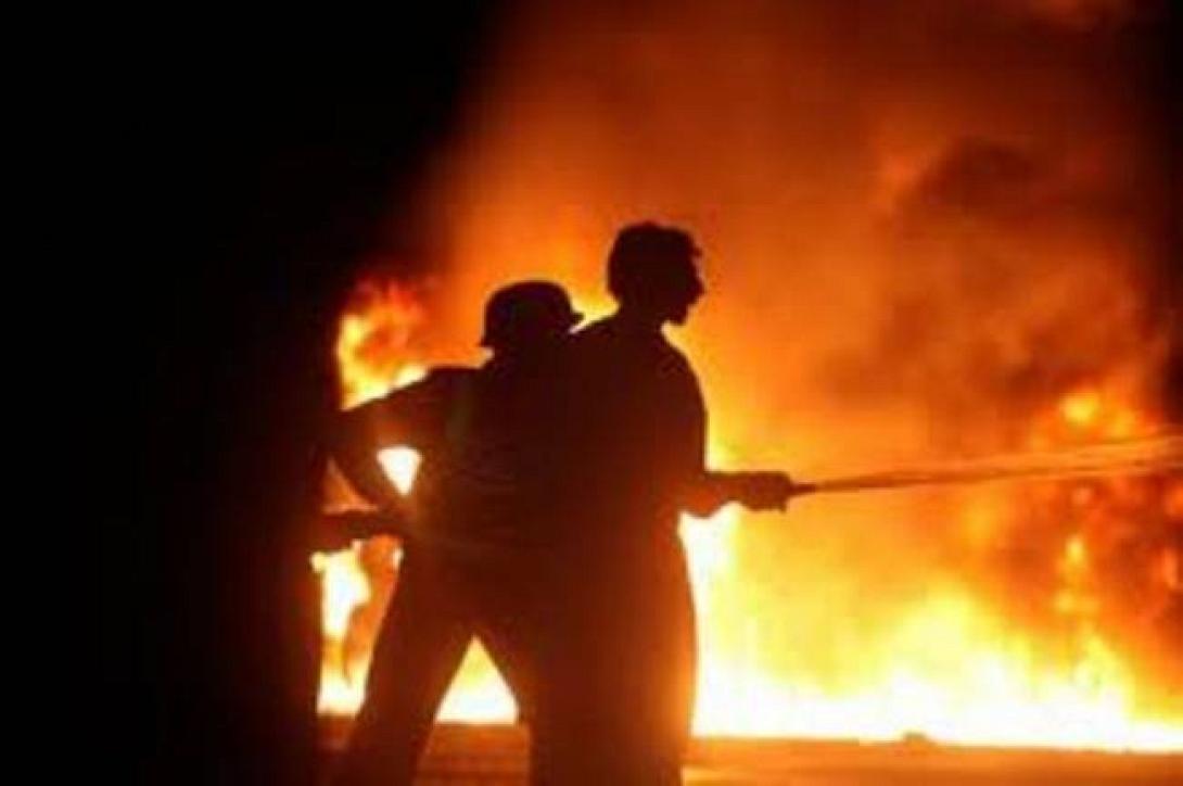 Κόρινθος: Τρεις τραυματίες από φωτιά σε σπίτι στο Περιγιάλι