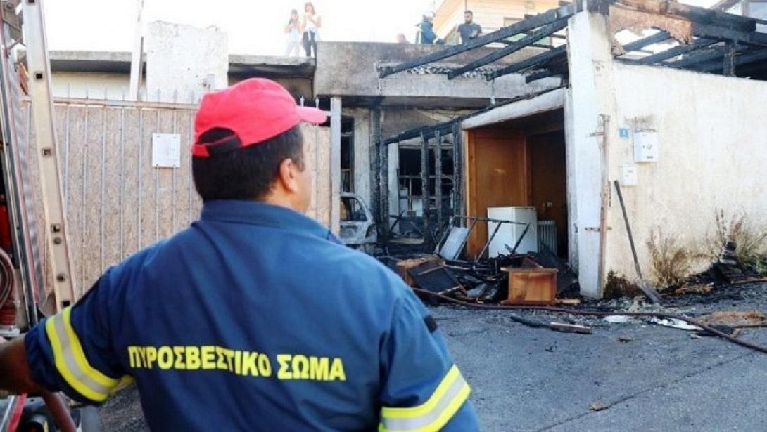 φωτιά ξυλουργείο