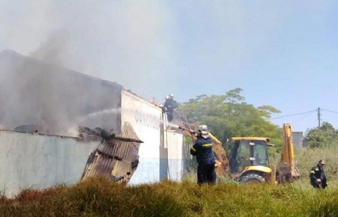 Πυκνοί καπνοί σκέπασαν την περιοχή