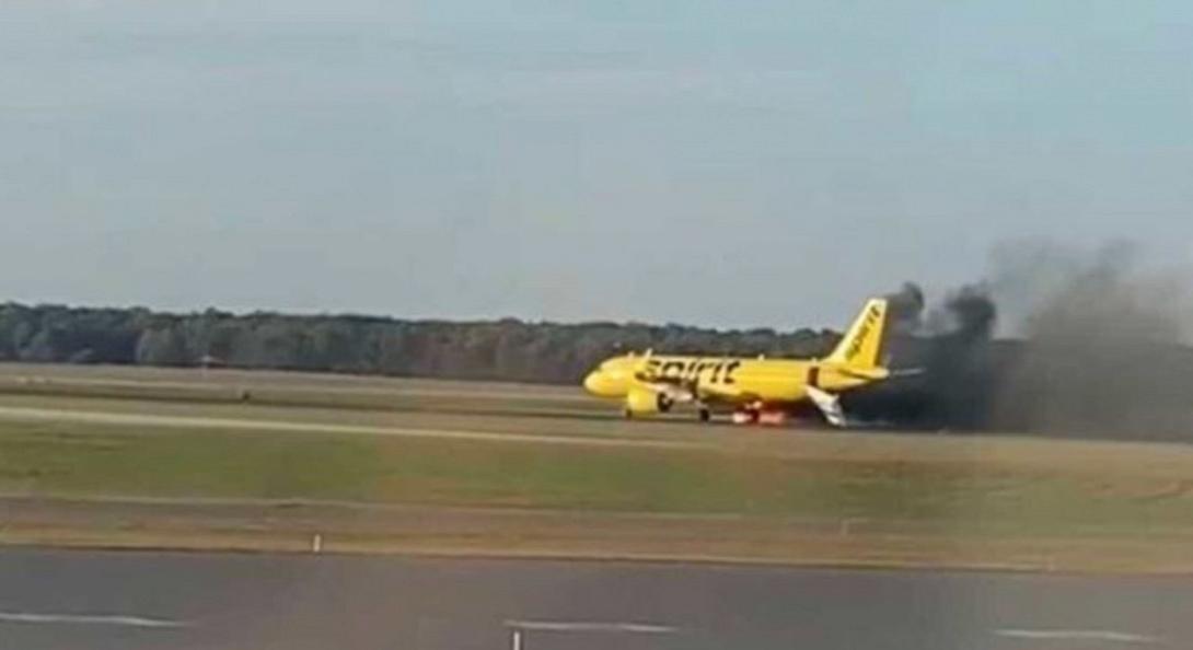 φωτια αεροπλανο