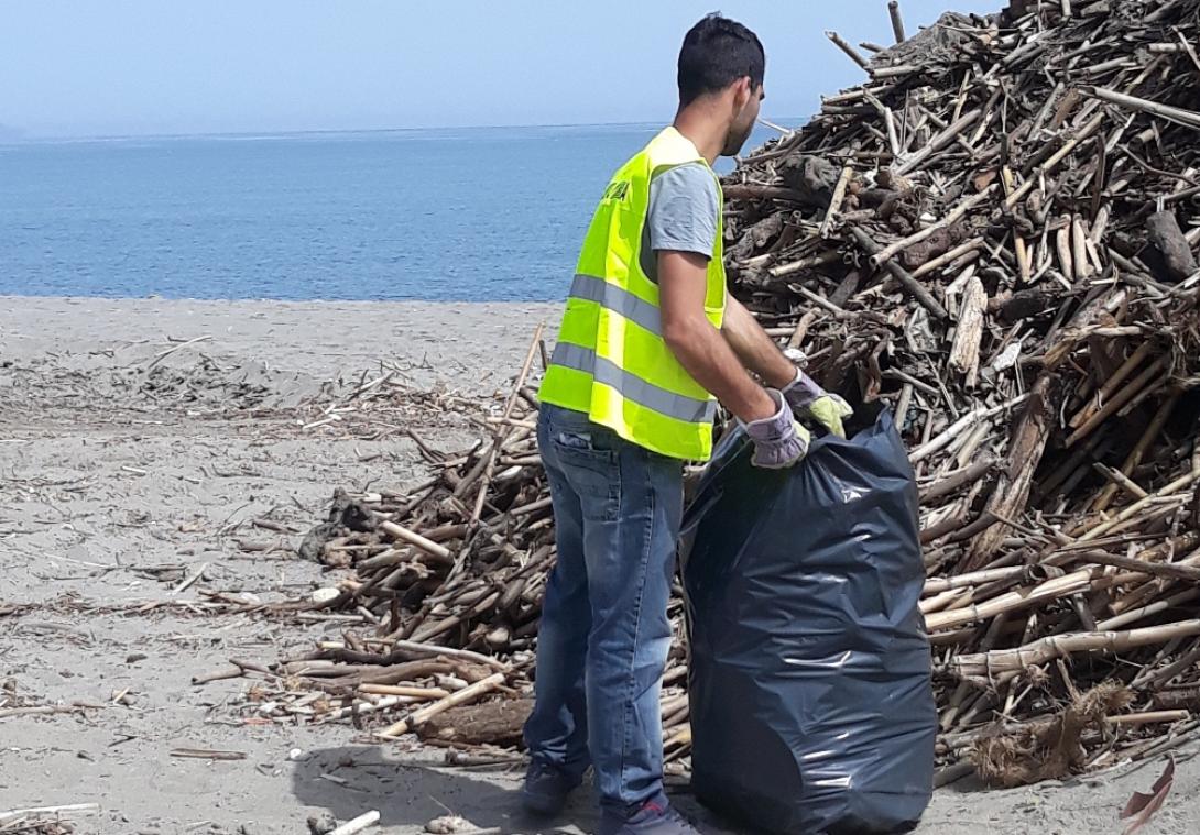 παραλια καθαρισμος