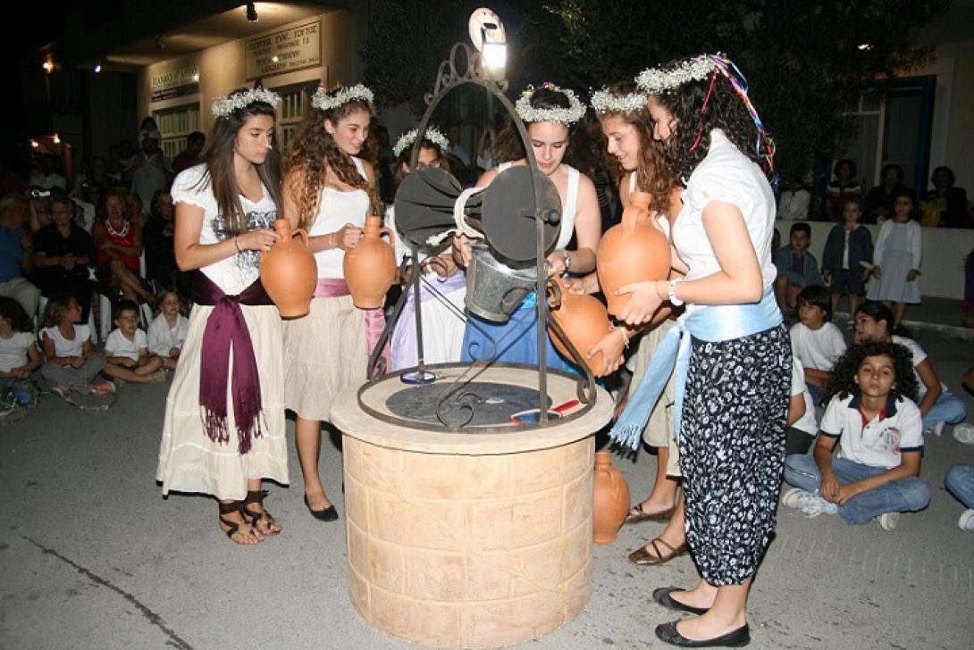 Οι φωτιές του Αϊ Γιάννη, ο κλήδονας και τα ριζικάρια! της Ελένης Μπετεινάκη