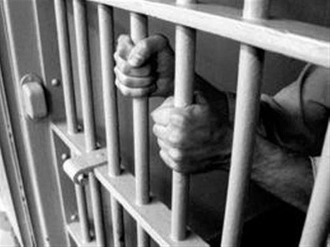 Βρέθηκαν τα χρήματα για το βραχιολάκι των κρατουμένων