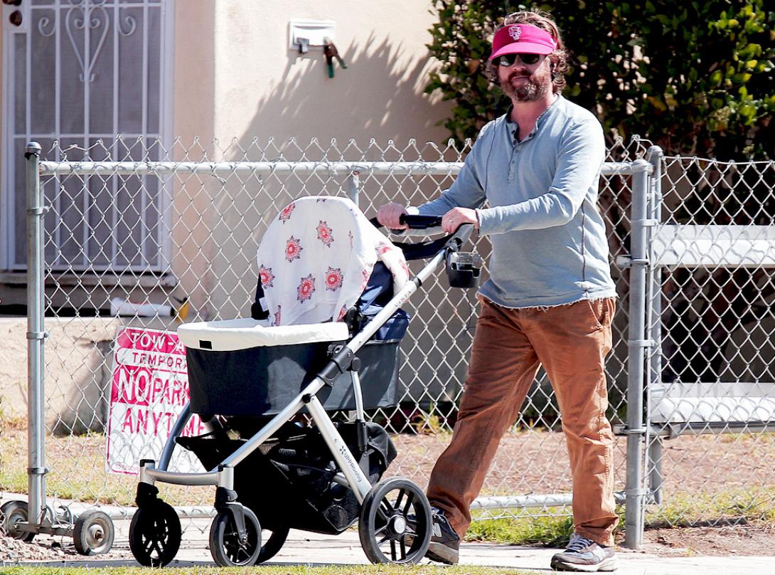 Ο Ζακ Γαλυφιανάκης σε νέα κωμωδία